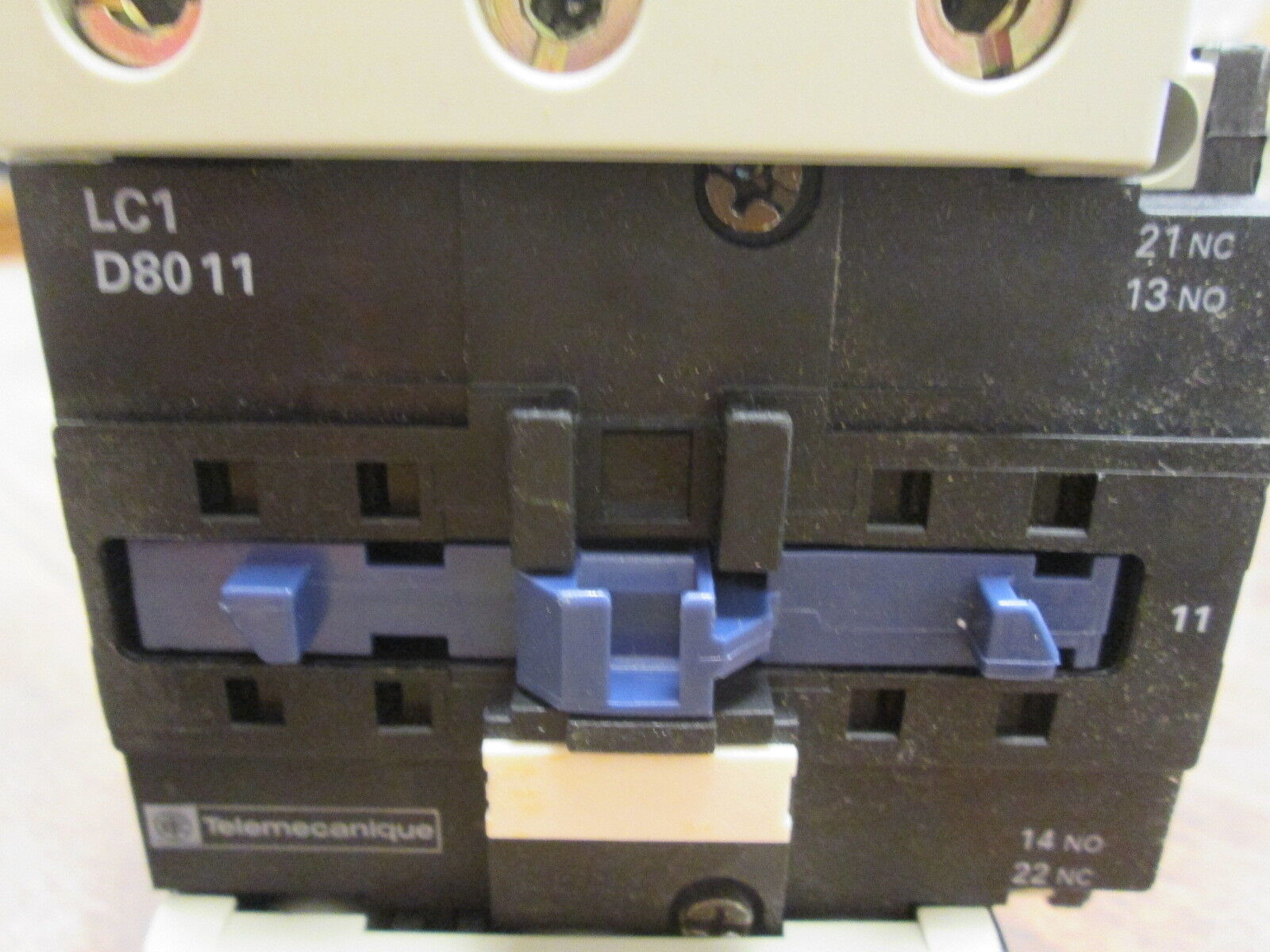 Square D Contactor LCI D8011M7 220/240V Coil New Surplus