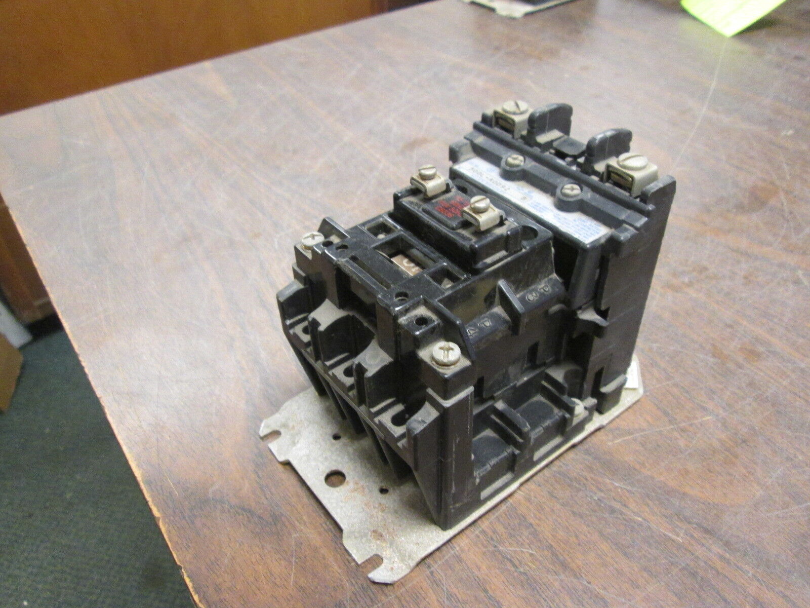 Allen-Bradley Contactor 500L-A0D92 15/20A 115-120V Coil Used