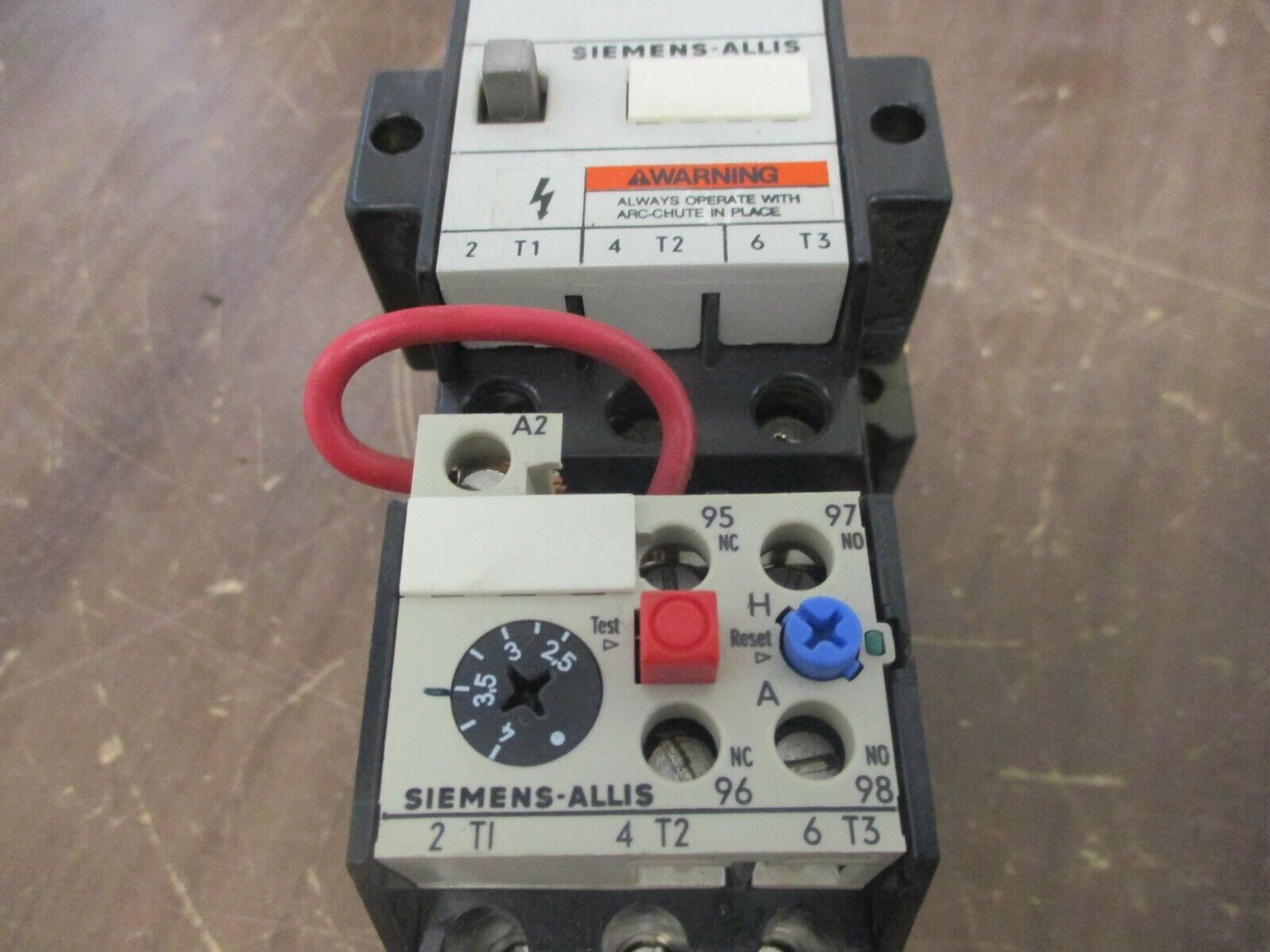 Siemens-Allis Size 1 Starter CXL10*3/OLR0400CSI 120V Coil Trip: 2.5-4A Used