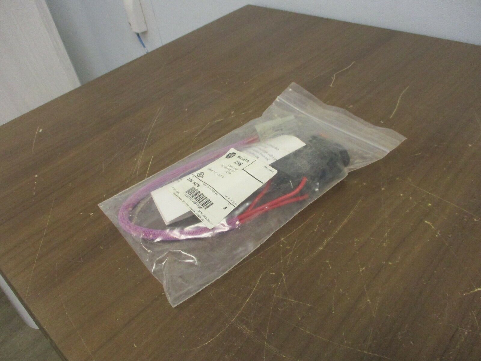 Allen-Bradley Start-Stop Pushbutton Kit 198-SSPB Green "I" Red "O" New Surplus