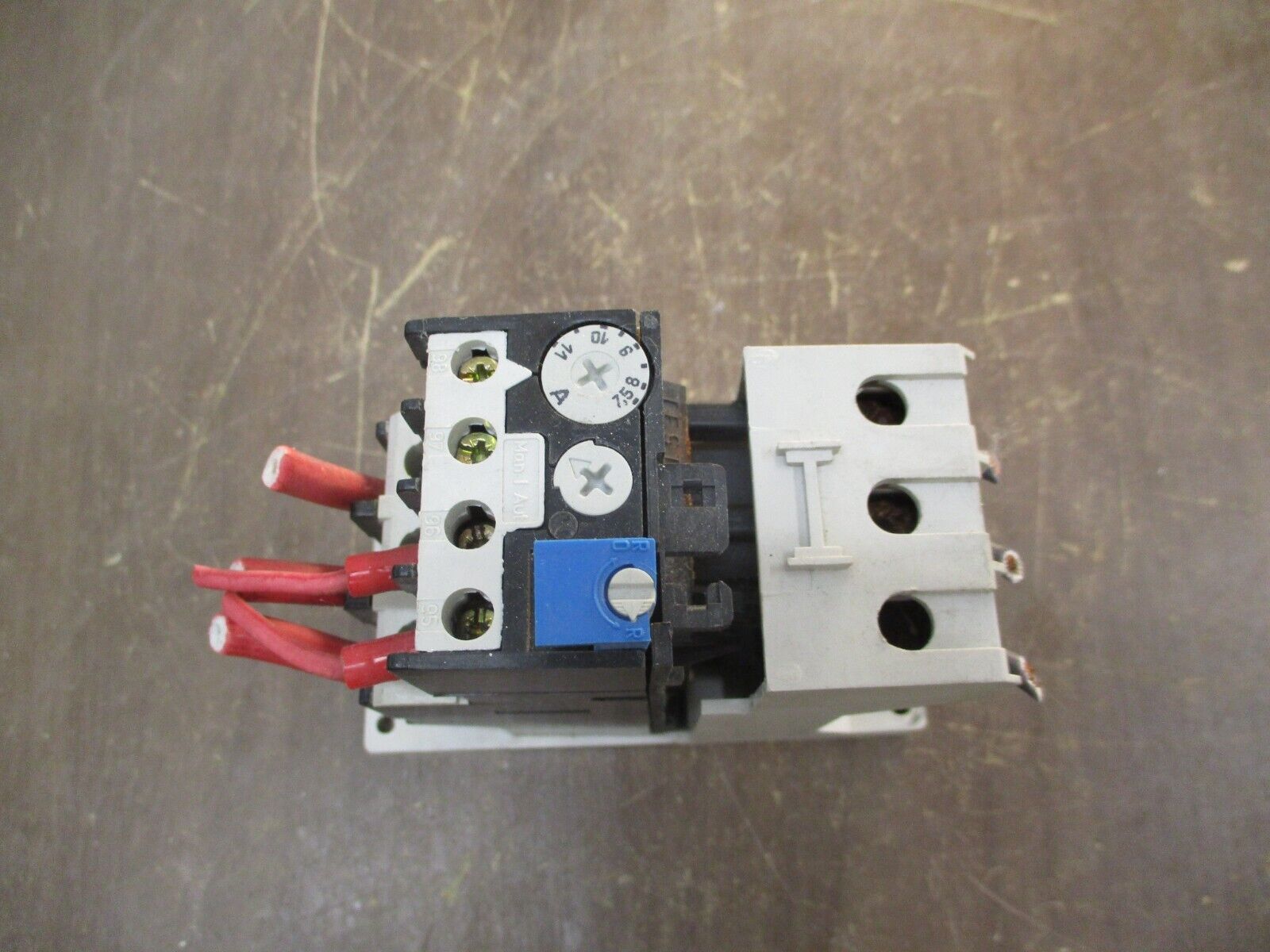 ABB Solid State Overload Trip: 7.5-11A w/ DIN Rail Adapter Used