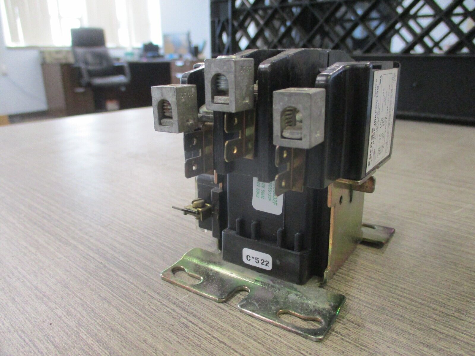 Fumas Definite Purpose Contactor 42CE35AFGC139 Ser.B 120 V Coil 40A 600V Used.