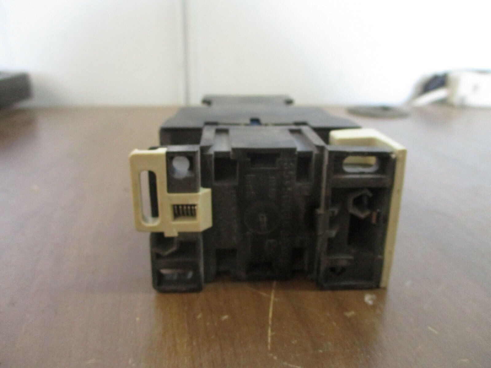 Telemecanique Time Delay Relay LA3 DR4 Off Delay: 10-180s 120V Coil 10A 600V