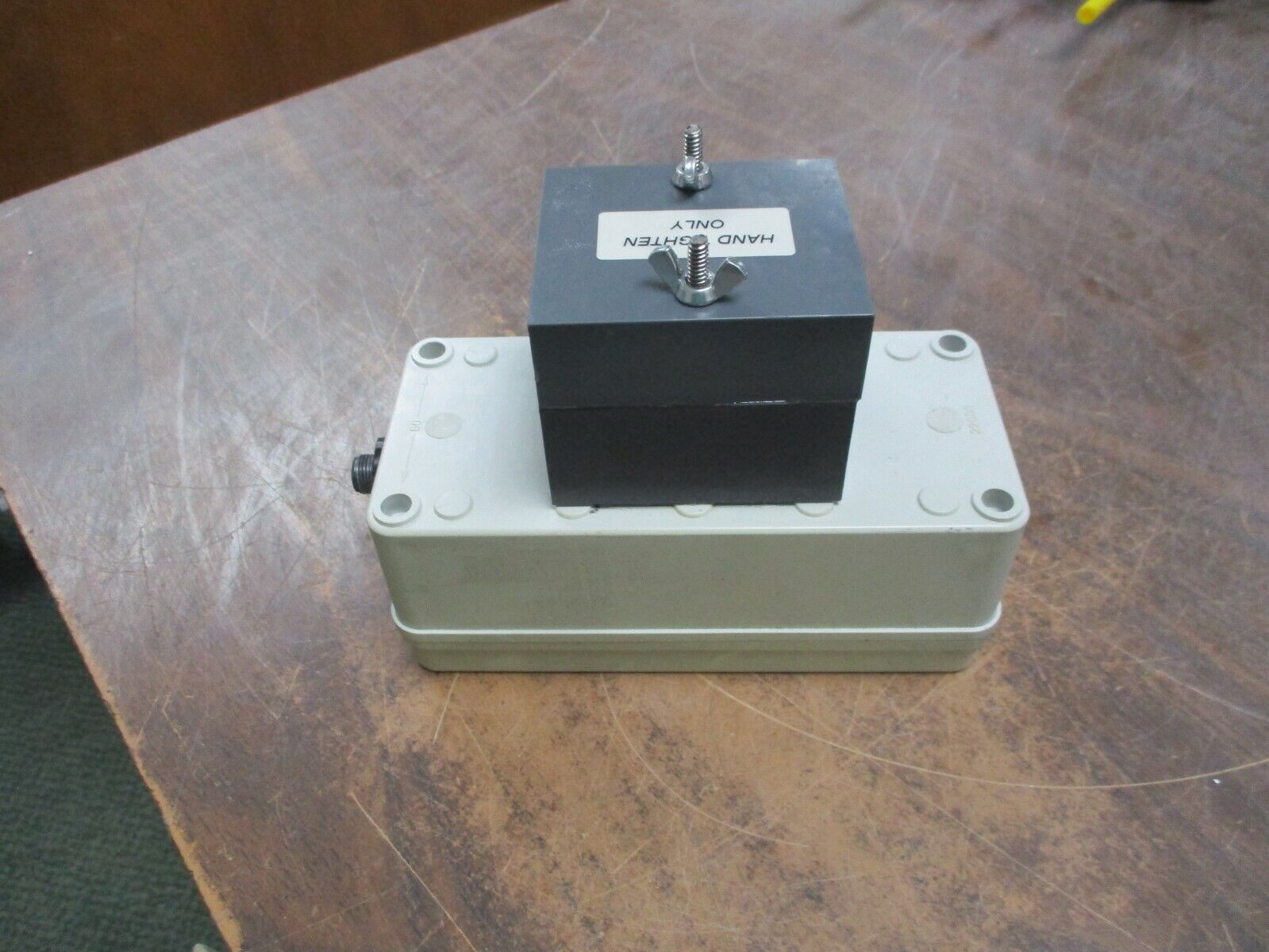 Dynasonics TFXL Transit Time Flow Meter DTFXL1-CC1-NN Supply:11-30VDC 0.25A Used