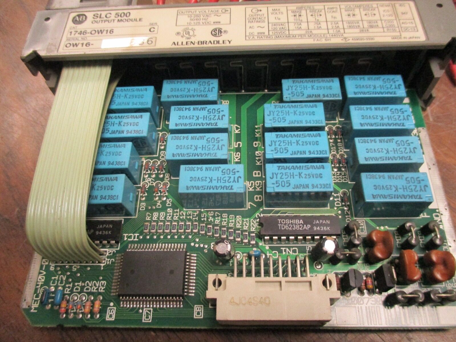 Allen-Bradley SLC 500 Output Module 1746-OW16 Ser C. 10-250VAC/10-125VDC Output