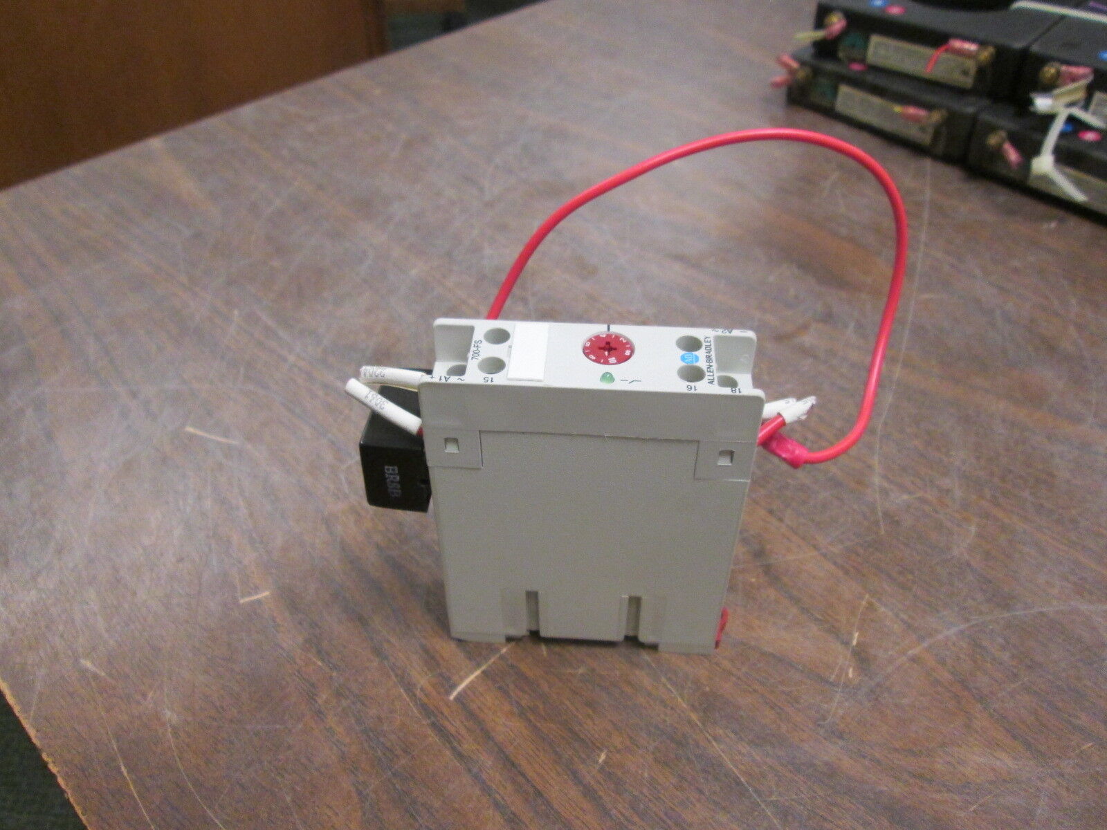 Allen-Bradley Timing Relay 700-FS16AA1 100...127V 50/60Hz Range:0.5...10Sec Used