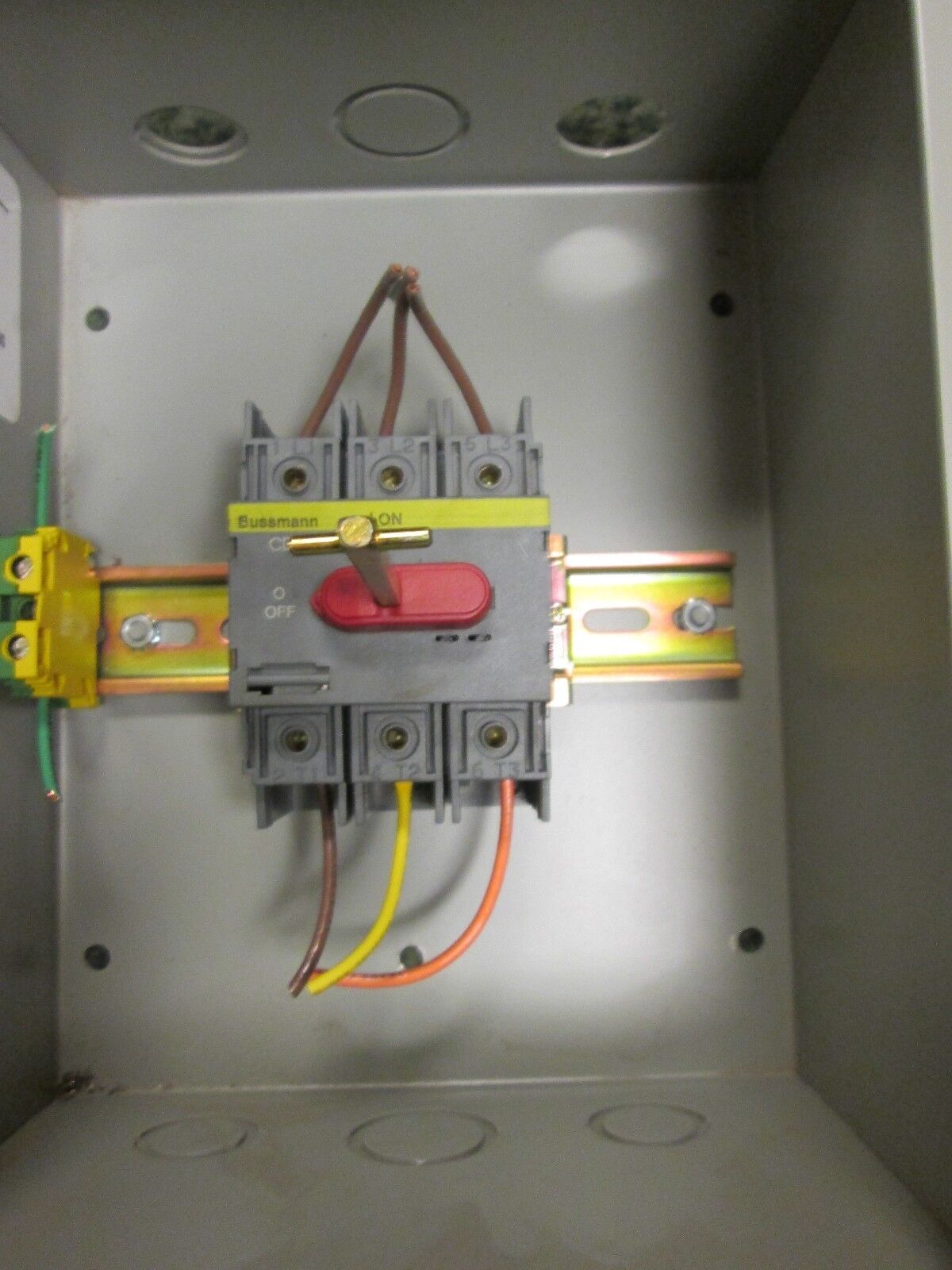 Bussmann Disconnect Switch ENF301-3PB6 30A 600V *Missing Door Clamp* Used
