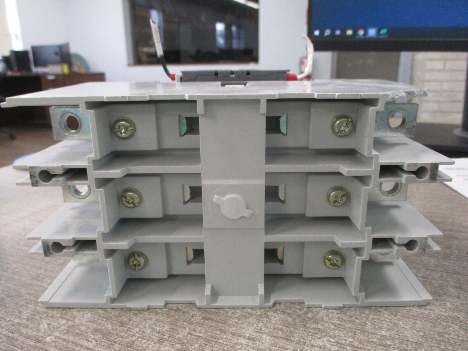 ABB Contactor AF145-30 20-60VDC Coil 230A 600V Used