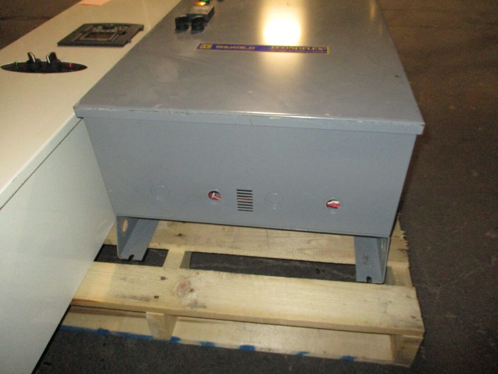 Square D Econoflex Altivar AC Drive w/ Bypass 8839 58EJG4VY Ser. A 15HP 3Ph Used