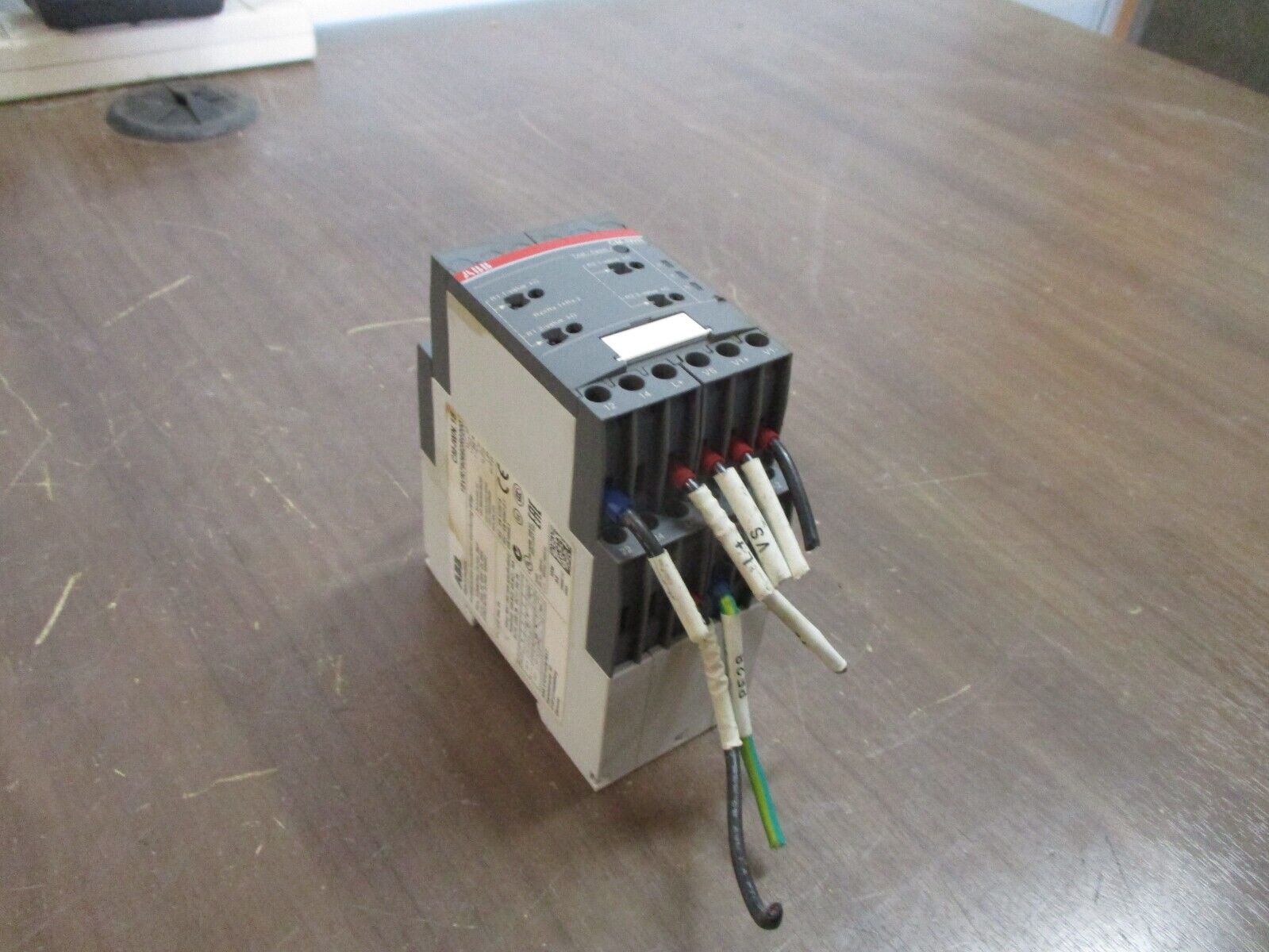 ABB CM-IWN.1S Multifunction Insulation Monitoring Relay 1SVR750660R0200 Used