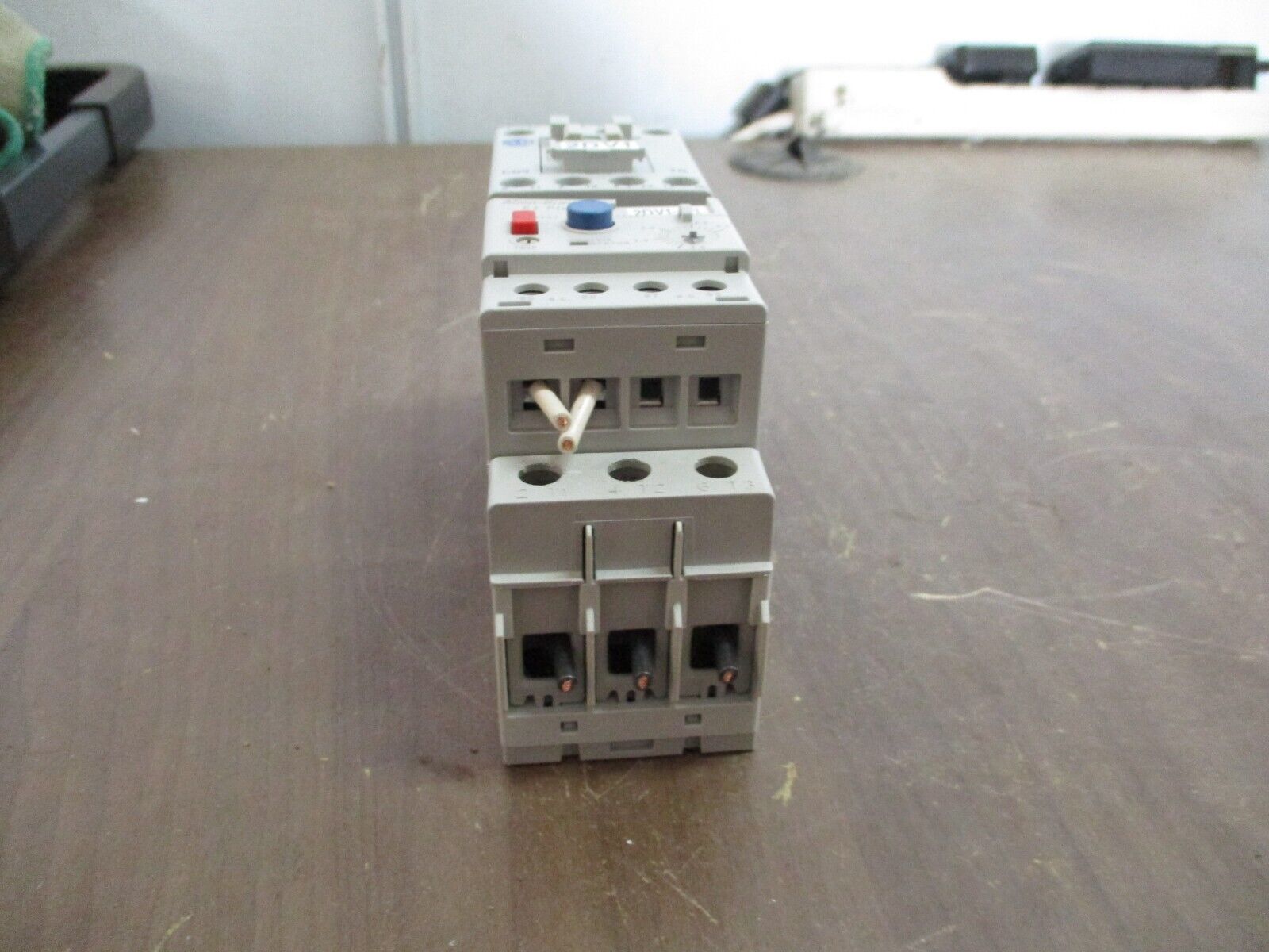 Allen-Bradley Starter 100-C09*10 / 193-EECB 120V Coil Trip: 1.0-5.0A Used