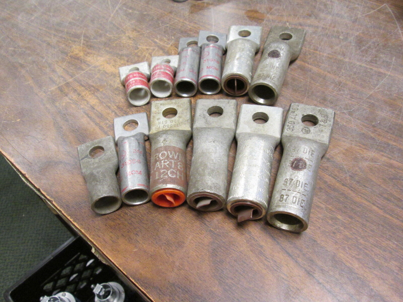 Generic/Unbranded Crimp Lug 350MCM *Lot of 12* New Surplus