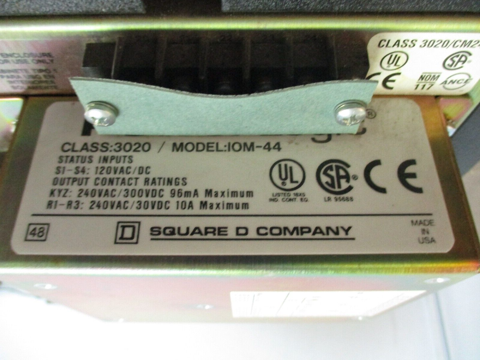 Square D PowerLogic Circuit Monitor 3020-CM-2450 3020-IOM-44 Input 120V Used