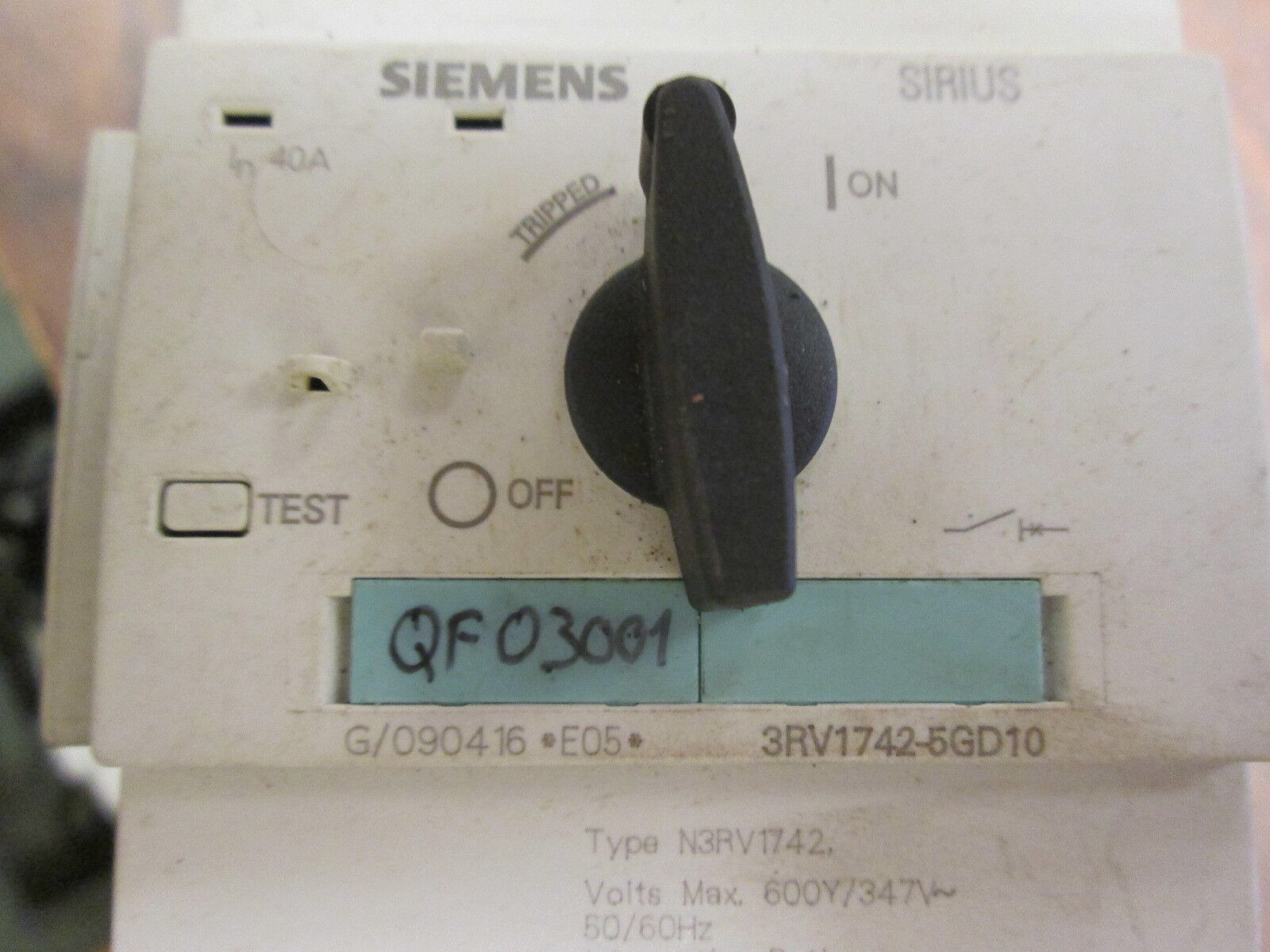 Siemens Sirius Motor Protector 3RV1742-5GD10 40A 600V w/ Aux Contact Used
