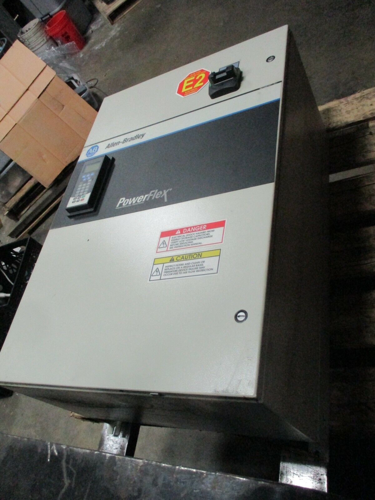 Allen-Bradley PowerFlex 700 AC Drive w/ Nema 12 Enclosure 2HP 3Ph 480V Used