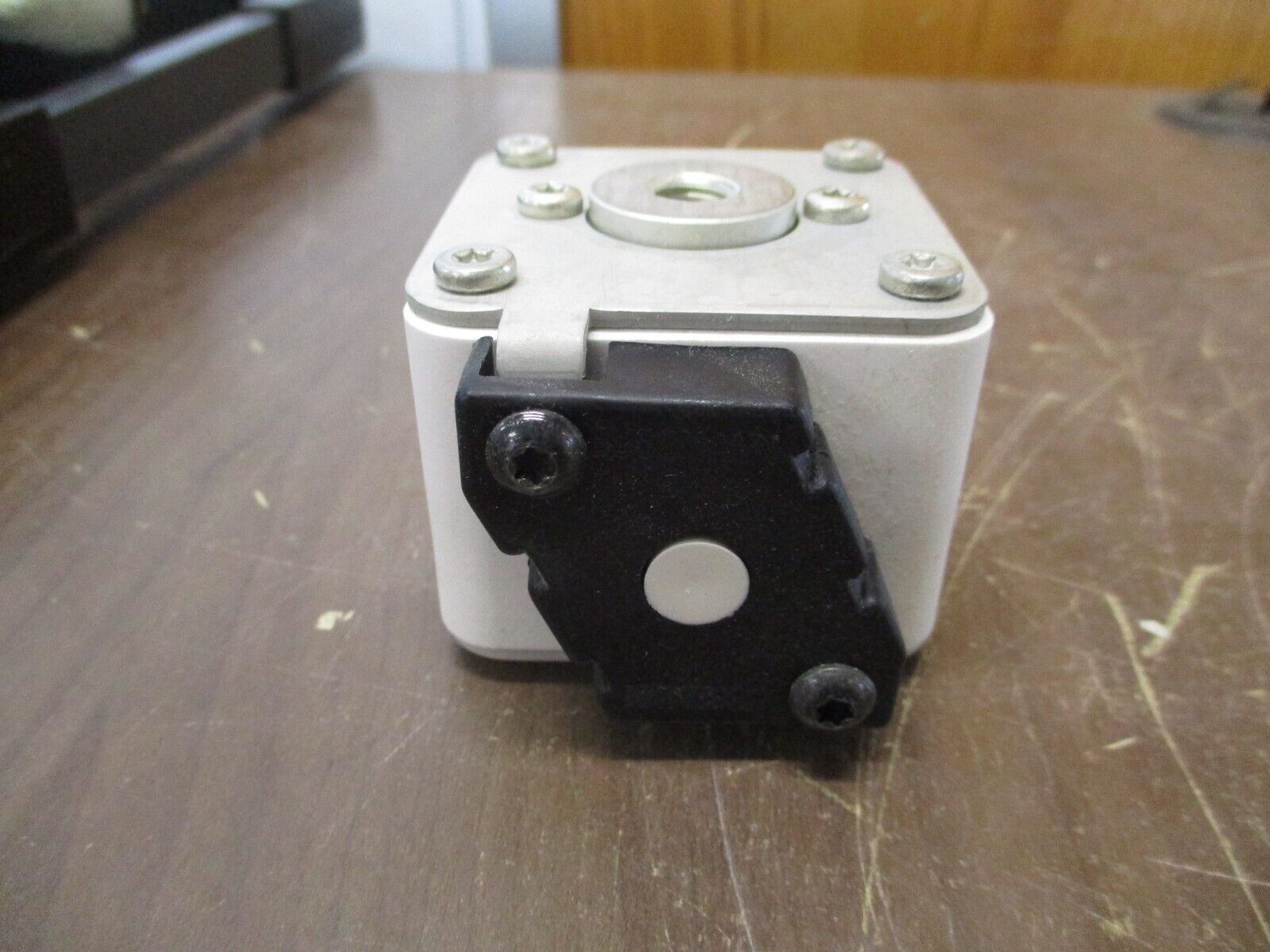 Cooper Bussmann Fuse 170M5463 700A 690V *Box of 3* New Surplus