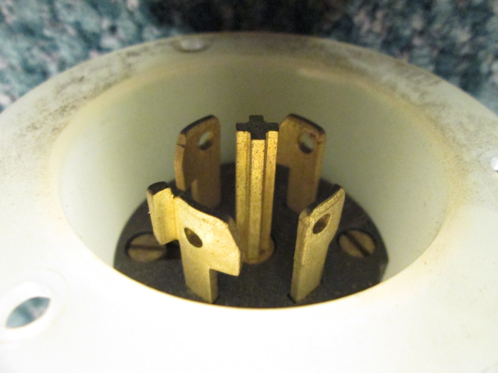 Hubbell Plug 45785-CL 30A 600VAC