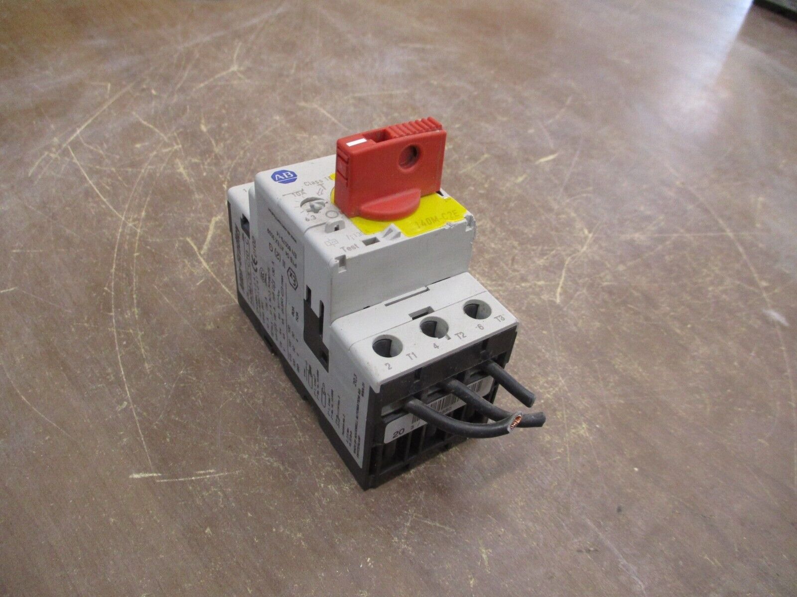 Allen-Bradley Manual Motor Protector 140M-C2E-C10 Trip : 6.3-10A *Broken Top*
