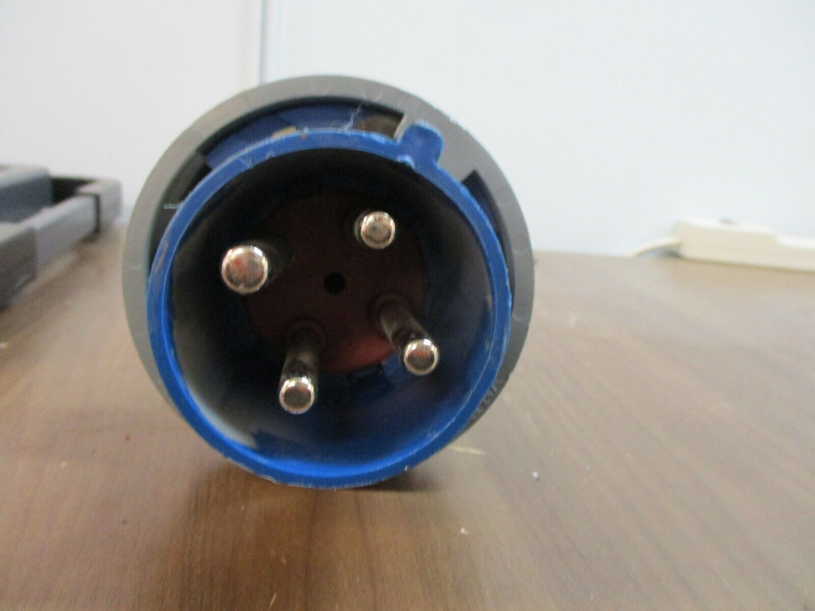 Mennekes Plug ME460P9W 60A 250V 4W Used