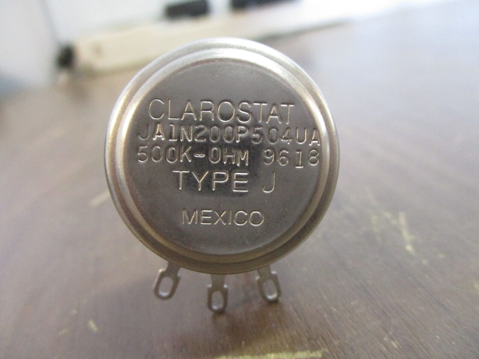 Clarostat Potentiometer JA1N200P504UA New Surplus