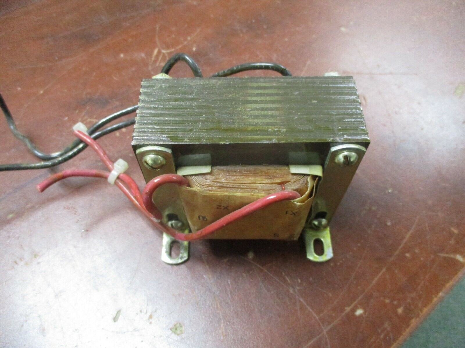 Siemens-Allis Transformer 25-204-135-008 100VA Pri: 480V Sec: 120V Used