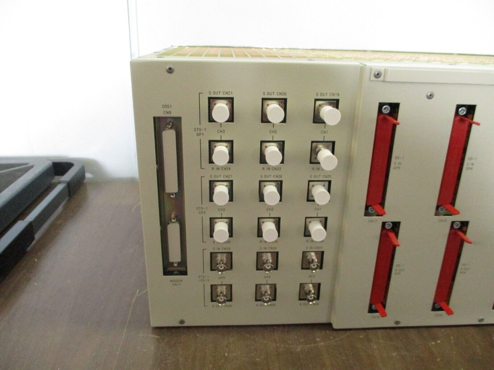 Fujitsu FLM 150 Add-Drop Multiplexer FC9612SF11 Iss. 04 Used