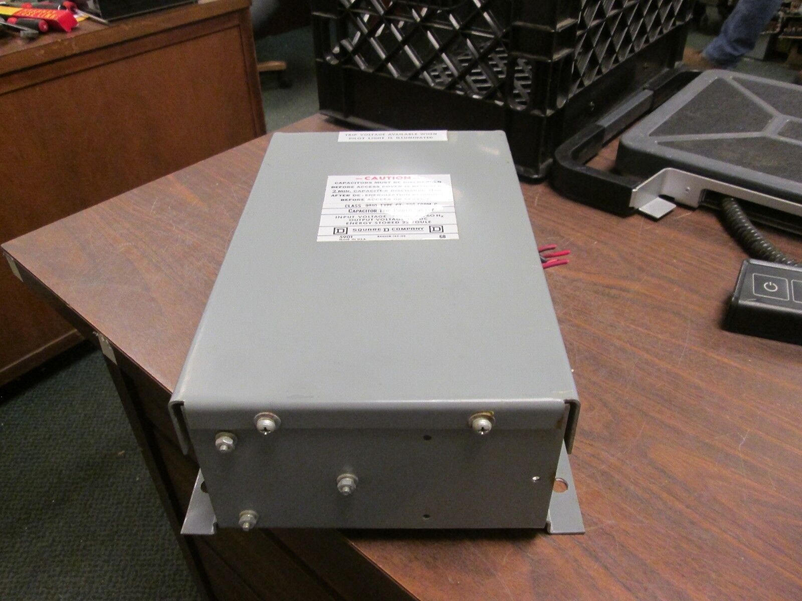 Square D Capacitor Trip Power Supply 9810 CT-200 Input 240/480 VAC Used