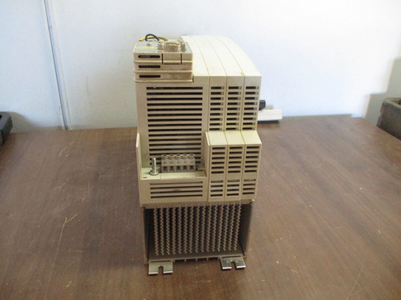 Lenze Servo Drive EVF9326-EV w/ Interbus S Module *Missing X7 Port* Used