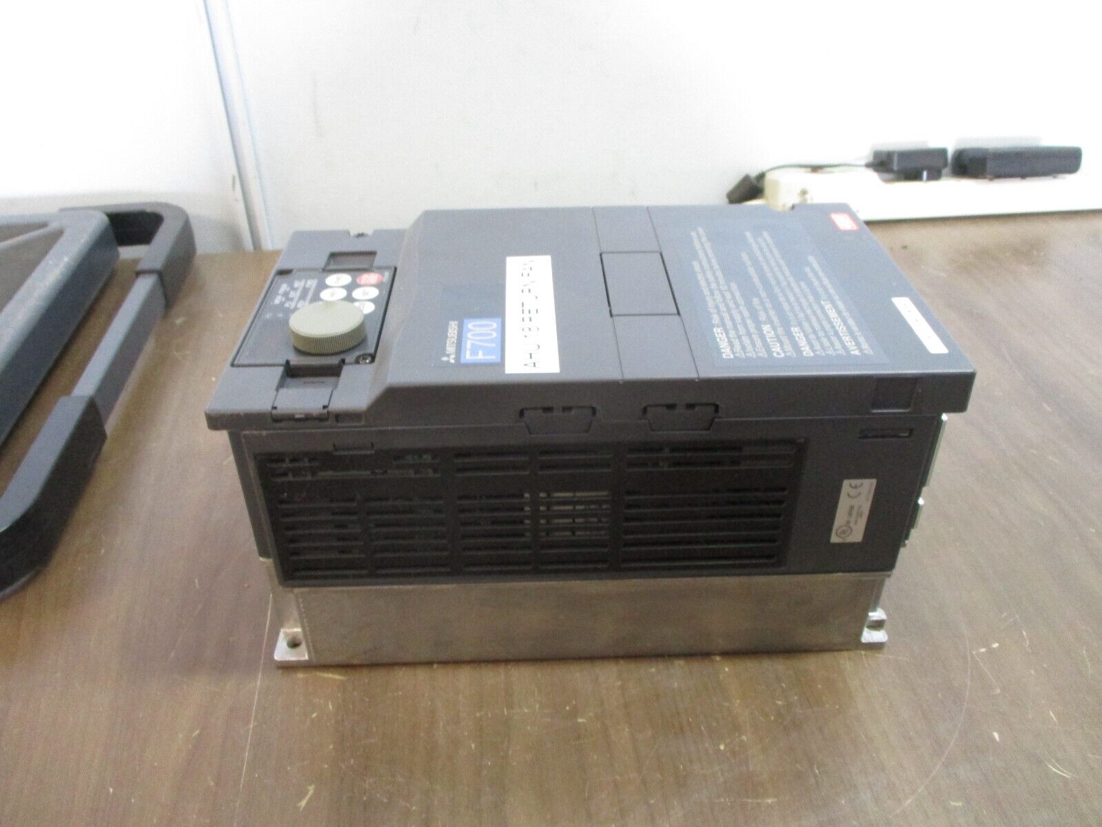 Mitsubishi AC Drive FR-F740-00126-NA 7.5HP 3Ph w/ Keypad Used