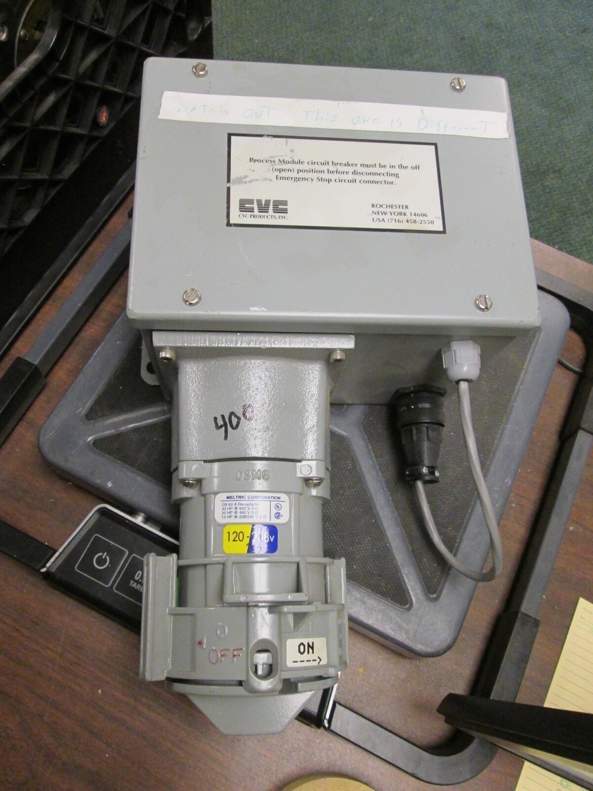 Meltric Receptacle w/ Base DSM6 60A 600V 3P 4W