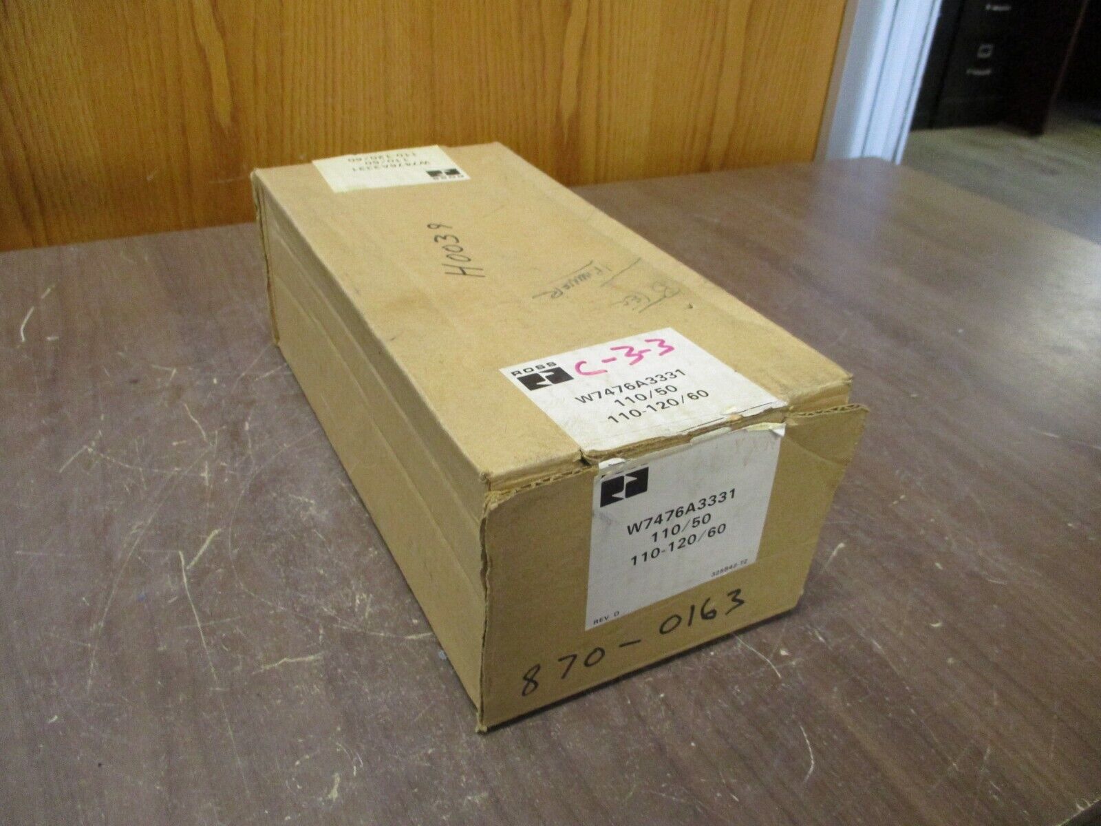 Ross Solenoid Valve W7476A3331 110-120V New Surplus