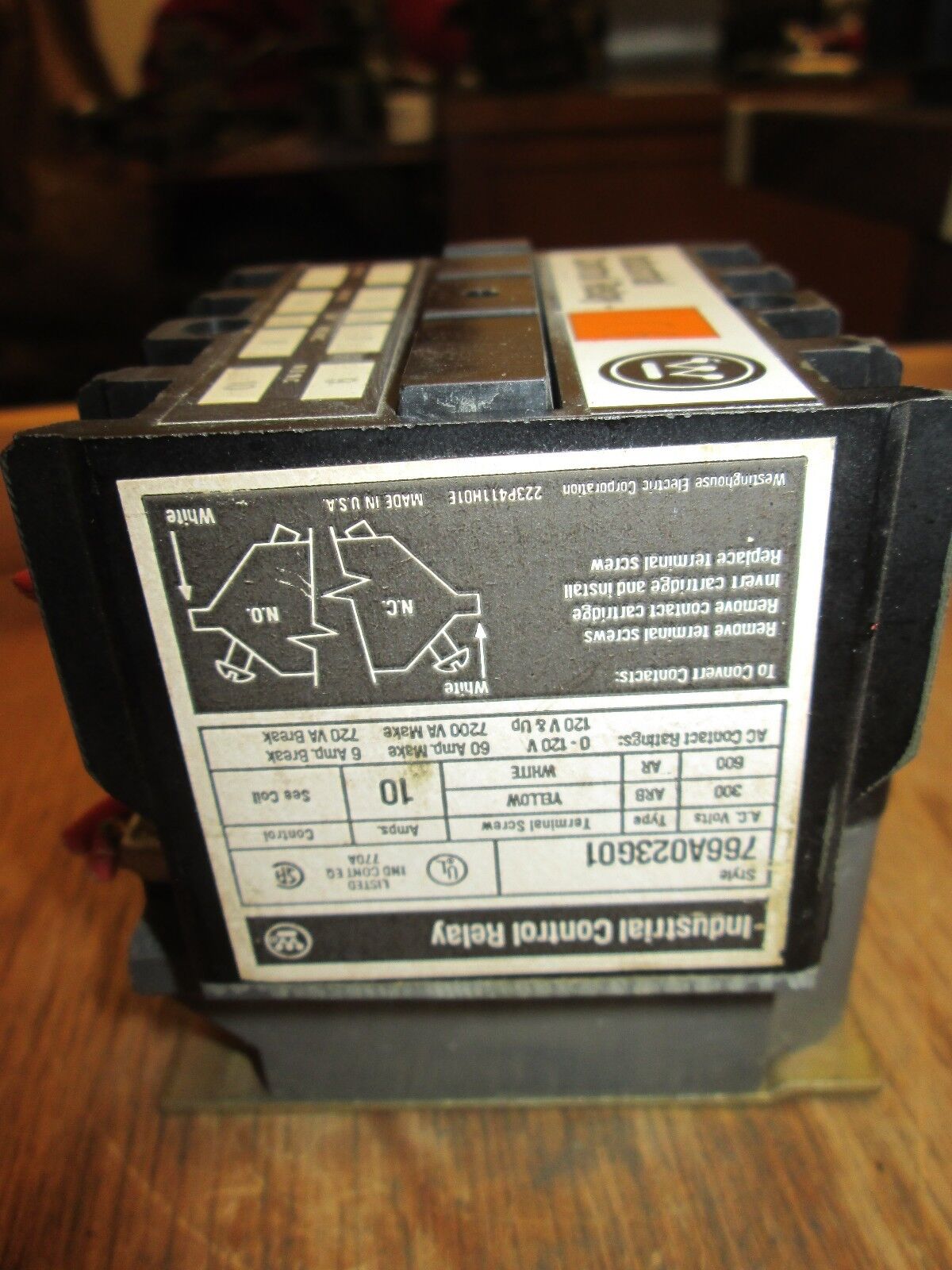 Westinghouse Industrial Control Relay 766A023601 10A 120V Coil Used
