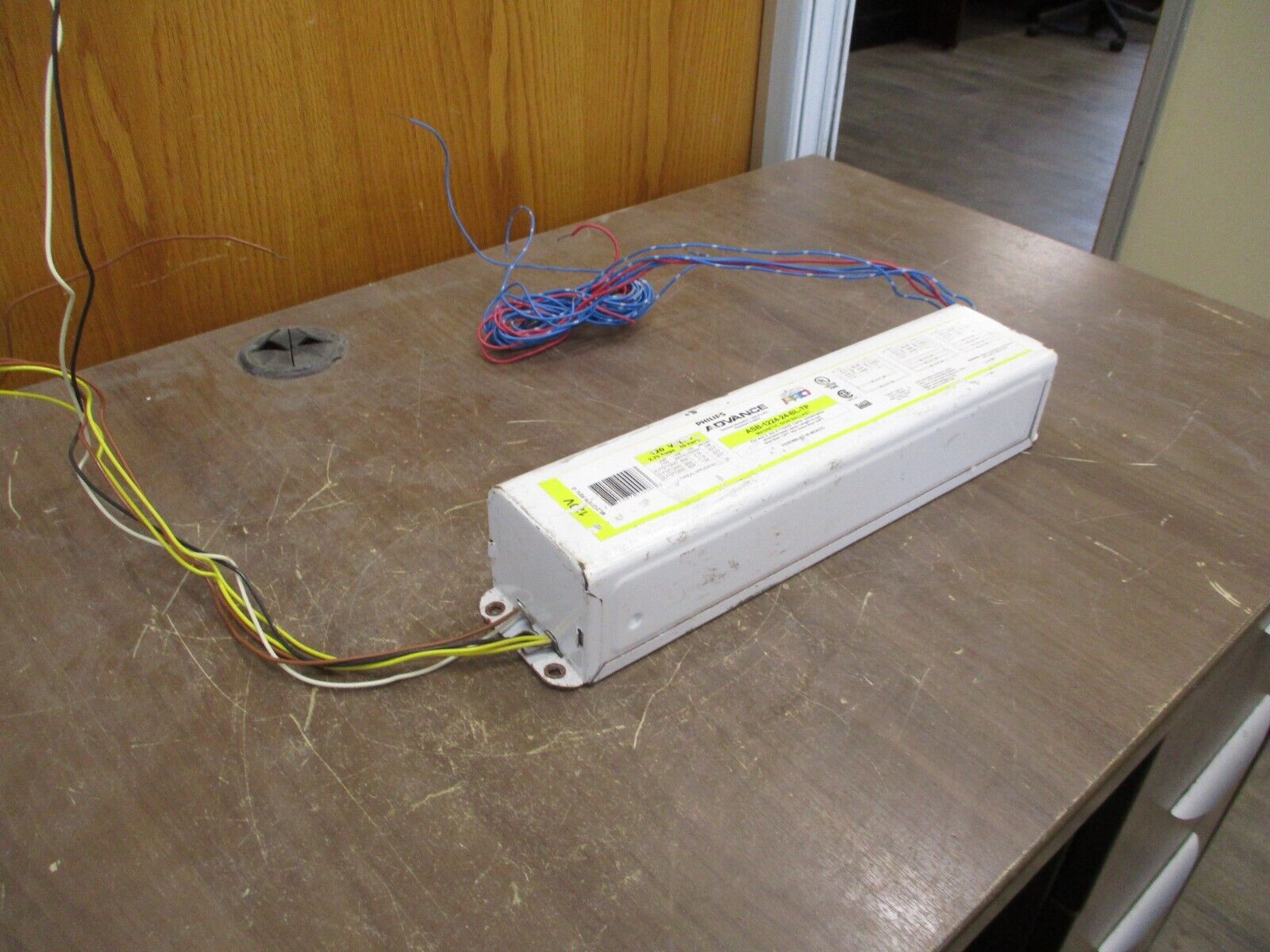 Philips Advance Sign Pro Magnetic Sign Ballast ASB-1224-24-BL-TP 120V 2.70A 60Hz