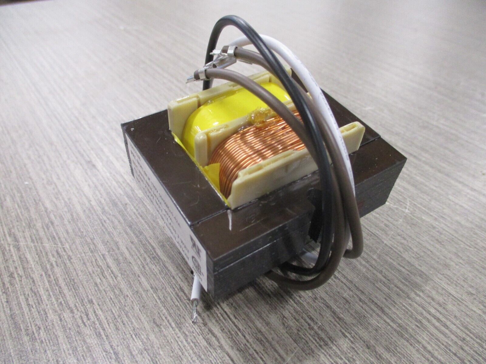 Honeywell Internal Mount Transformer 198162EA 120V 50/60 HZ New Surplus