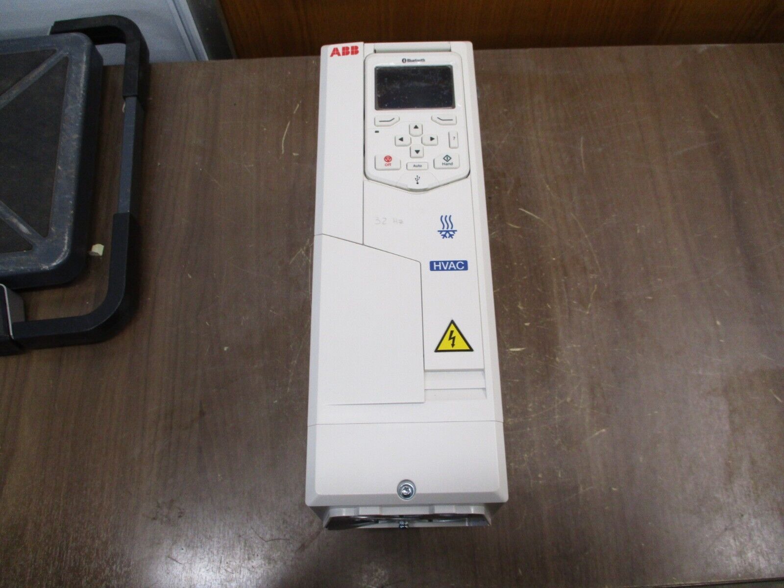 ABB ACH580 AC Drive ACH580-01-04A8-4+J429 3HP 3Ph w/ Keypad Used