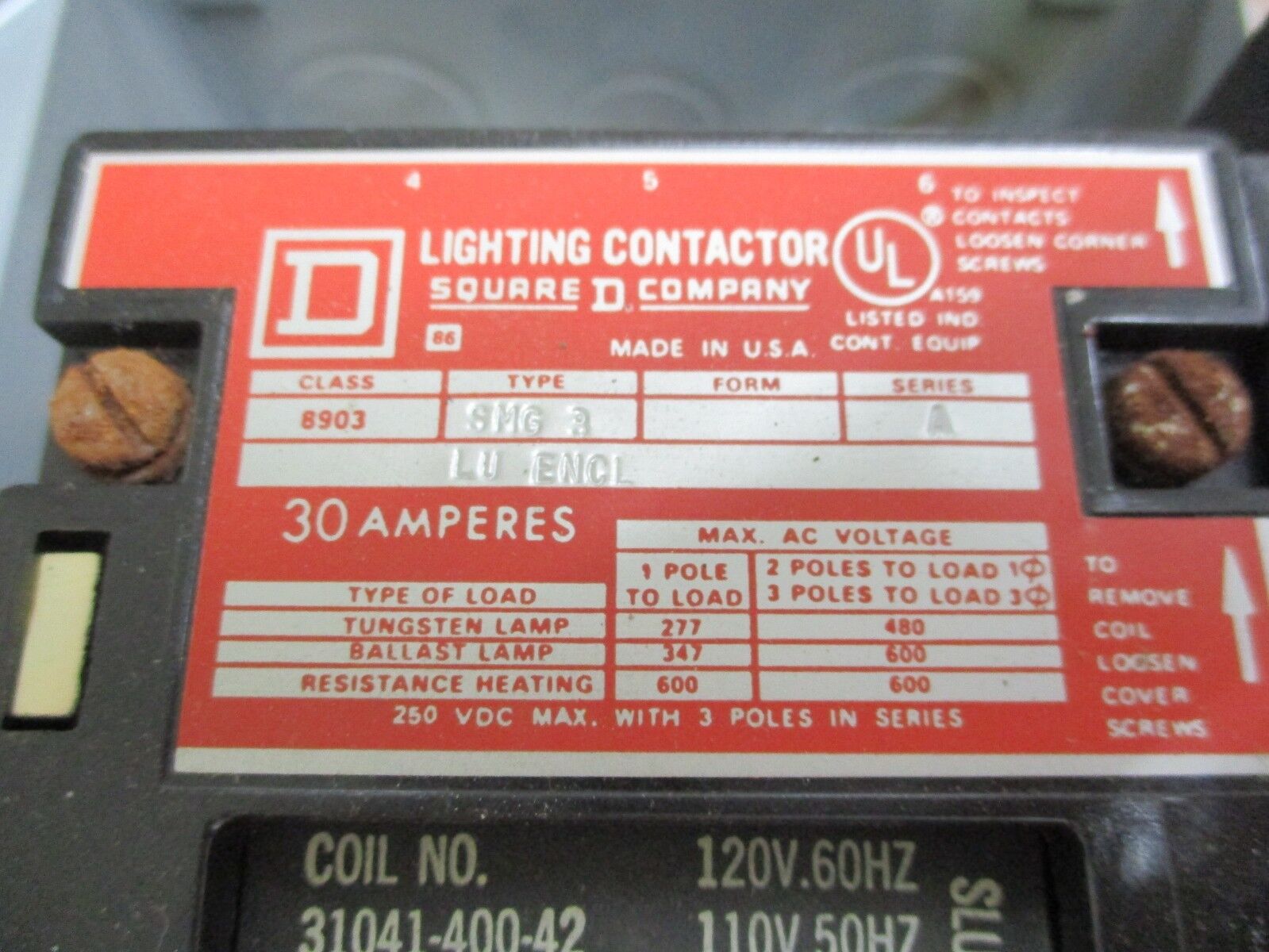 Square D Enclosed Lighting Contactor 8903 SMG 3 120V Coil 30A 600V Used
