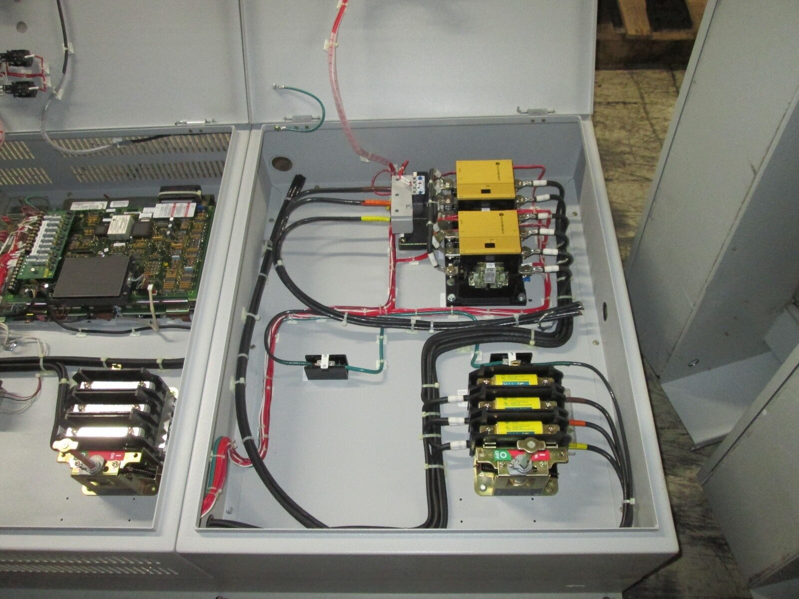 Allen-Bradley 1336 Plus AC Drive w/ Bypass 1336S-BX060-AN-EN-L6 60HP 3Ph Used