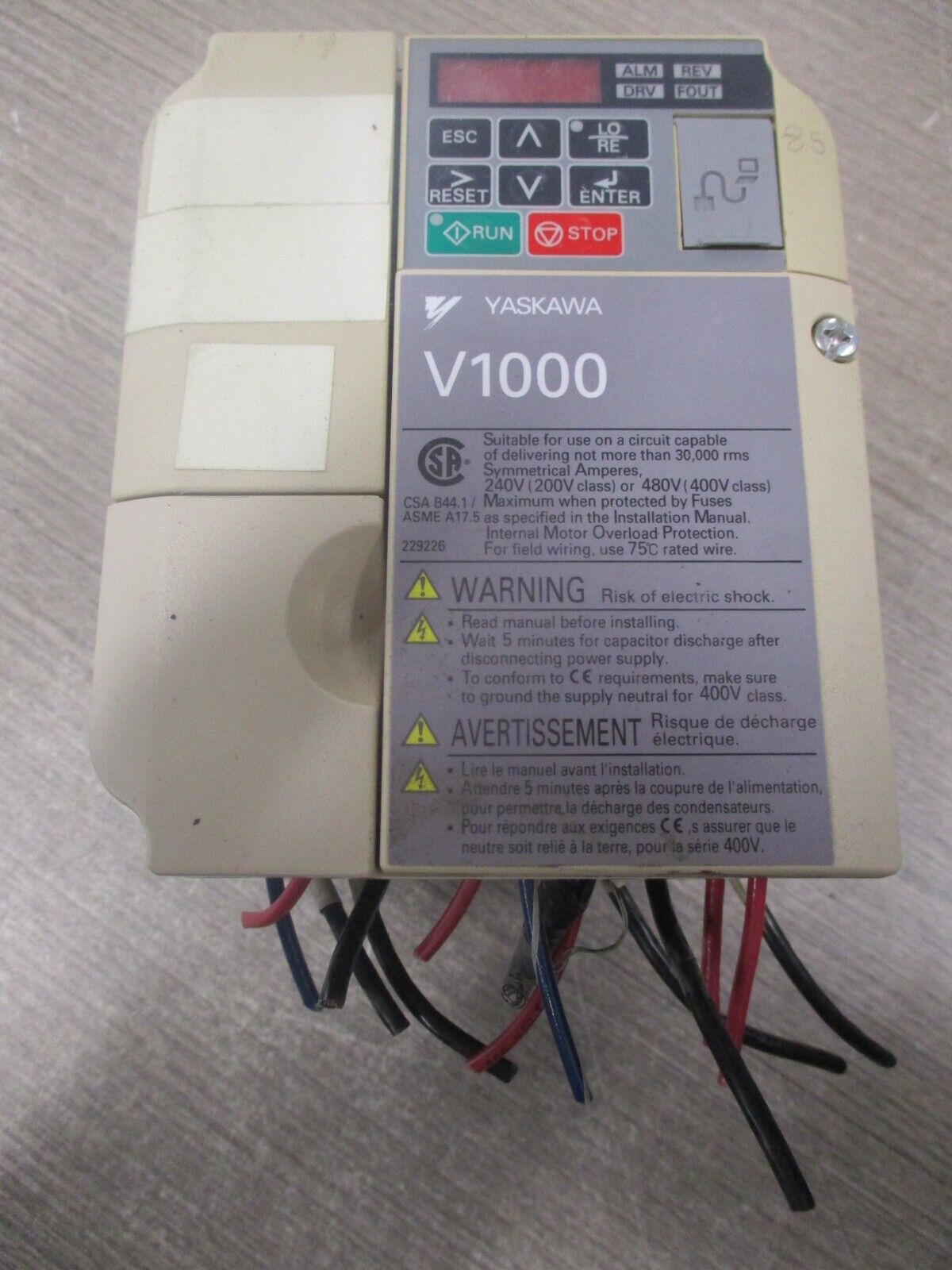 Yaskawa V1000 AC Drive CIMR-VU4A0005FAA Rev.D 3HP 3Ph Input: Output: Used