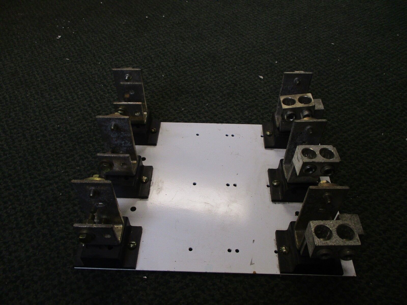 Fuse Block 600V 600A 3P Used