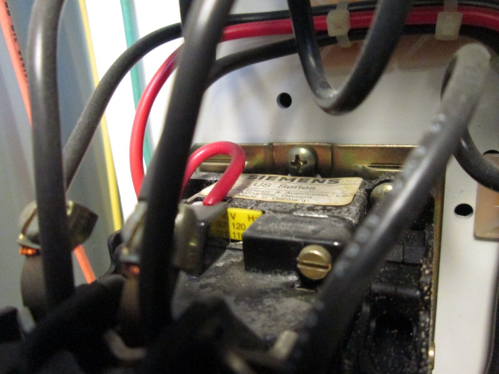 Siemens Fusible Combination SCF C11 Size 1 120V Coil Used