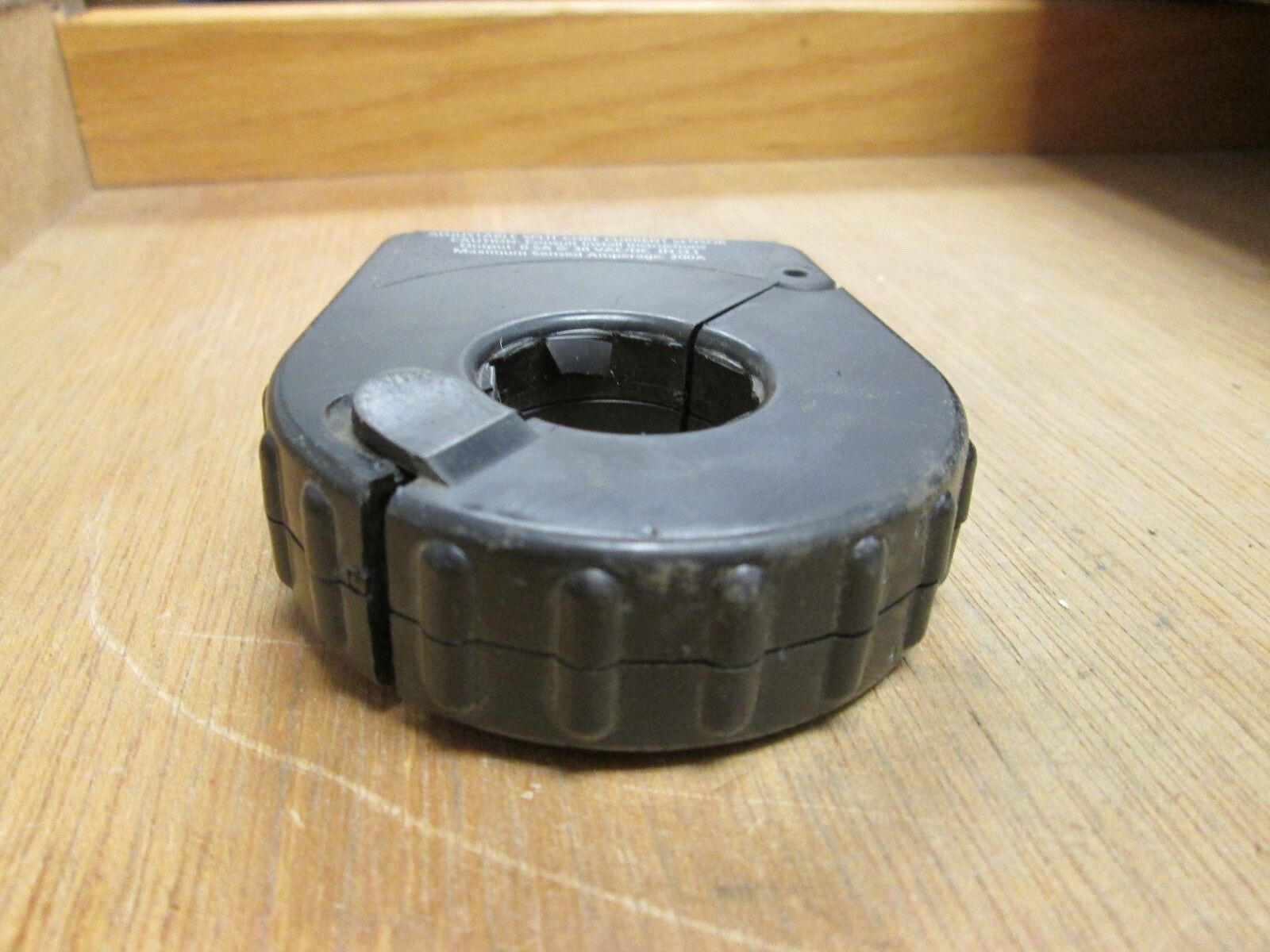 Veris Hawkeye Current Sensor 908 200A Max Output: 0.5A @ 30 VAC/DC Used