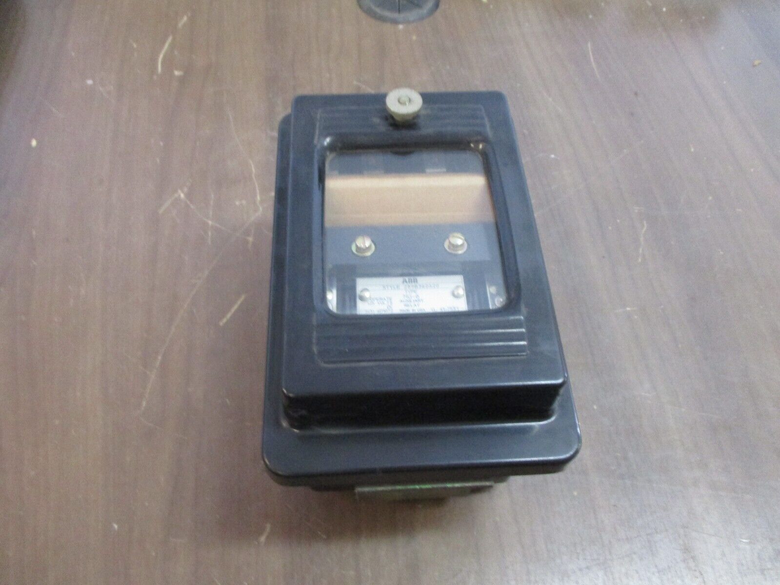 ABB Type MG-6 Auxiliary Relay 289B360A20 125VDC Used