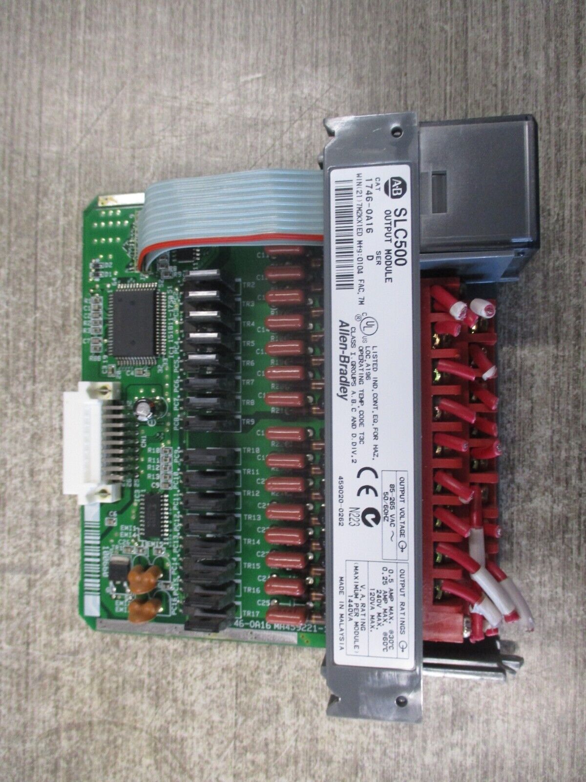 Allen- Bradley SLC 500 Output Module 1746-OA16 Ser. D 85-265 VAC Used