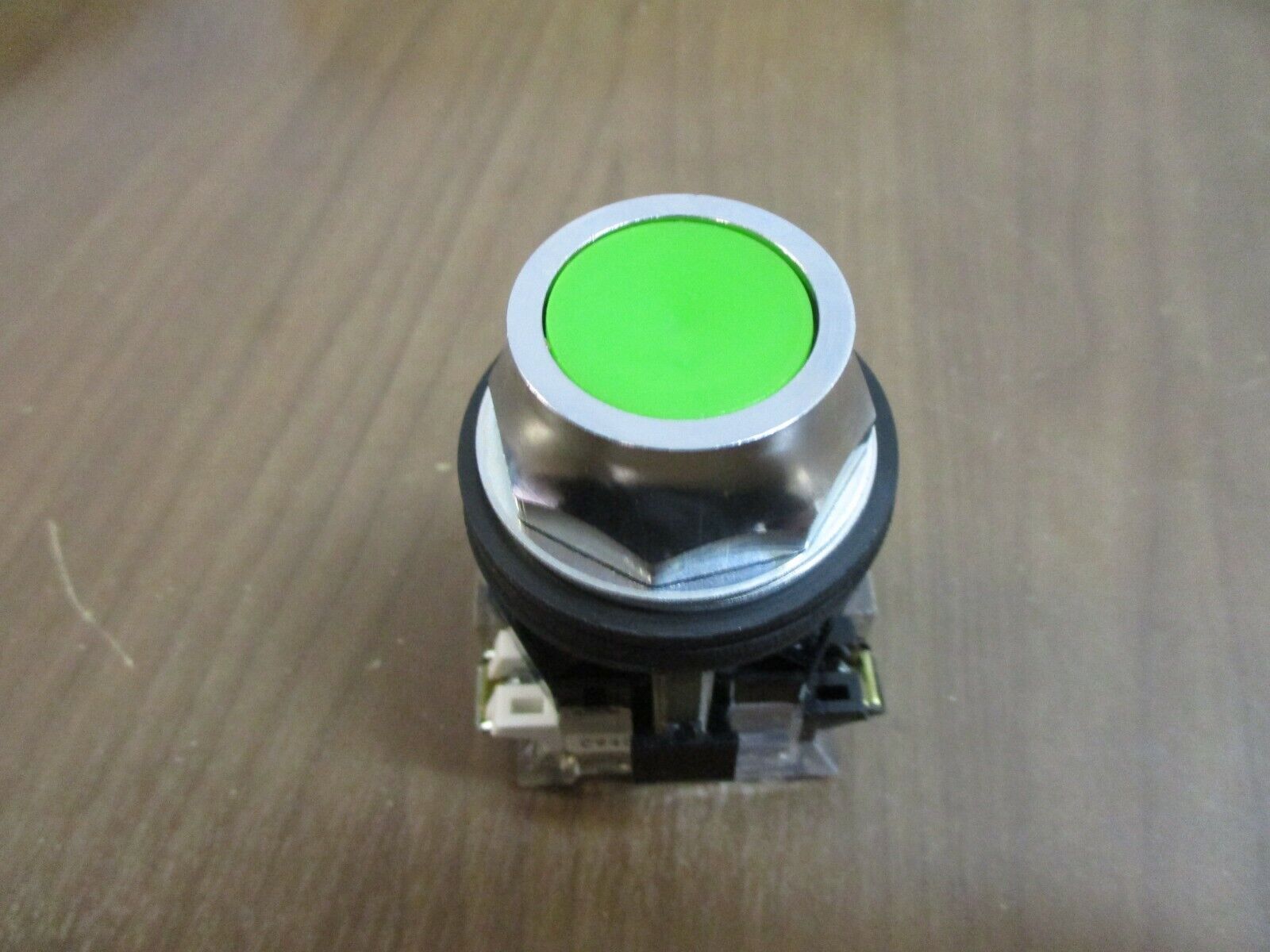 Westinghouse Oil-Tite Flush Push Button PB1AAGAB Green Cap New Surplus