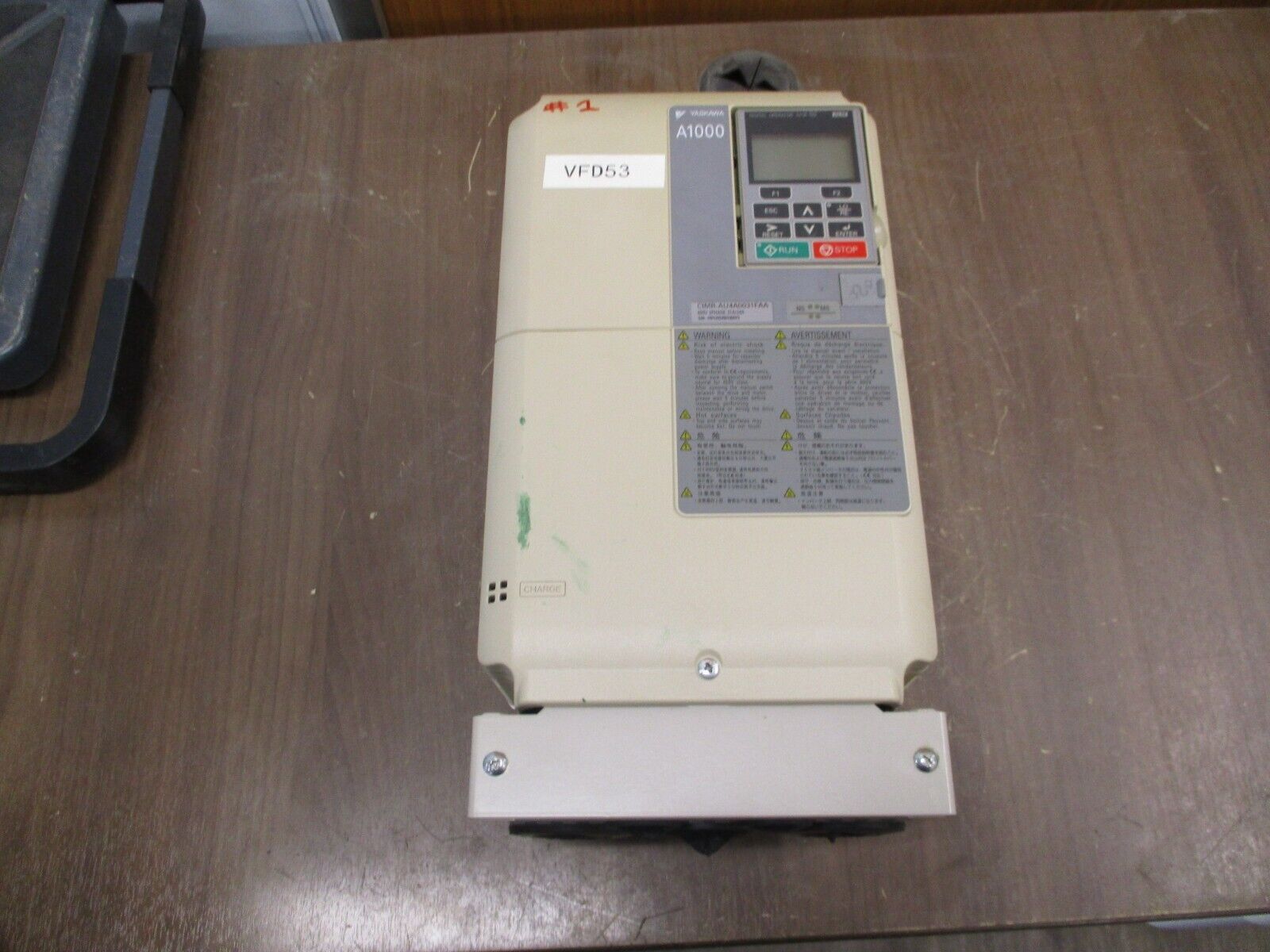 Yaskawa A1000 AC Drive CIMR-AU4A0031FAA Rev. D 20HP 3Ph w/ Keypad Used