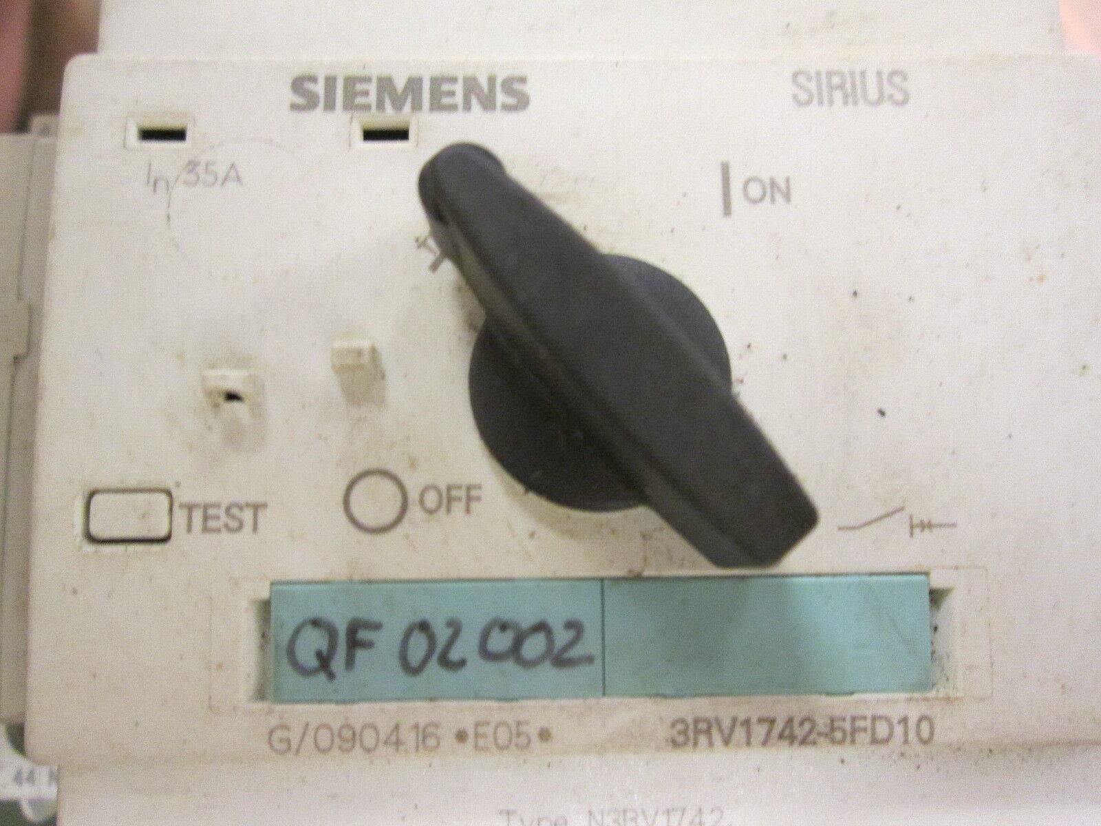 Siemens Sirius Motor Protector 3RV1742-5FD10 35A 600V w/ Aux Contact Used