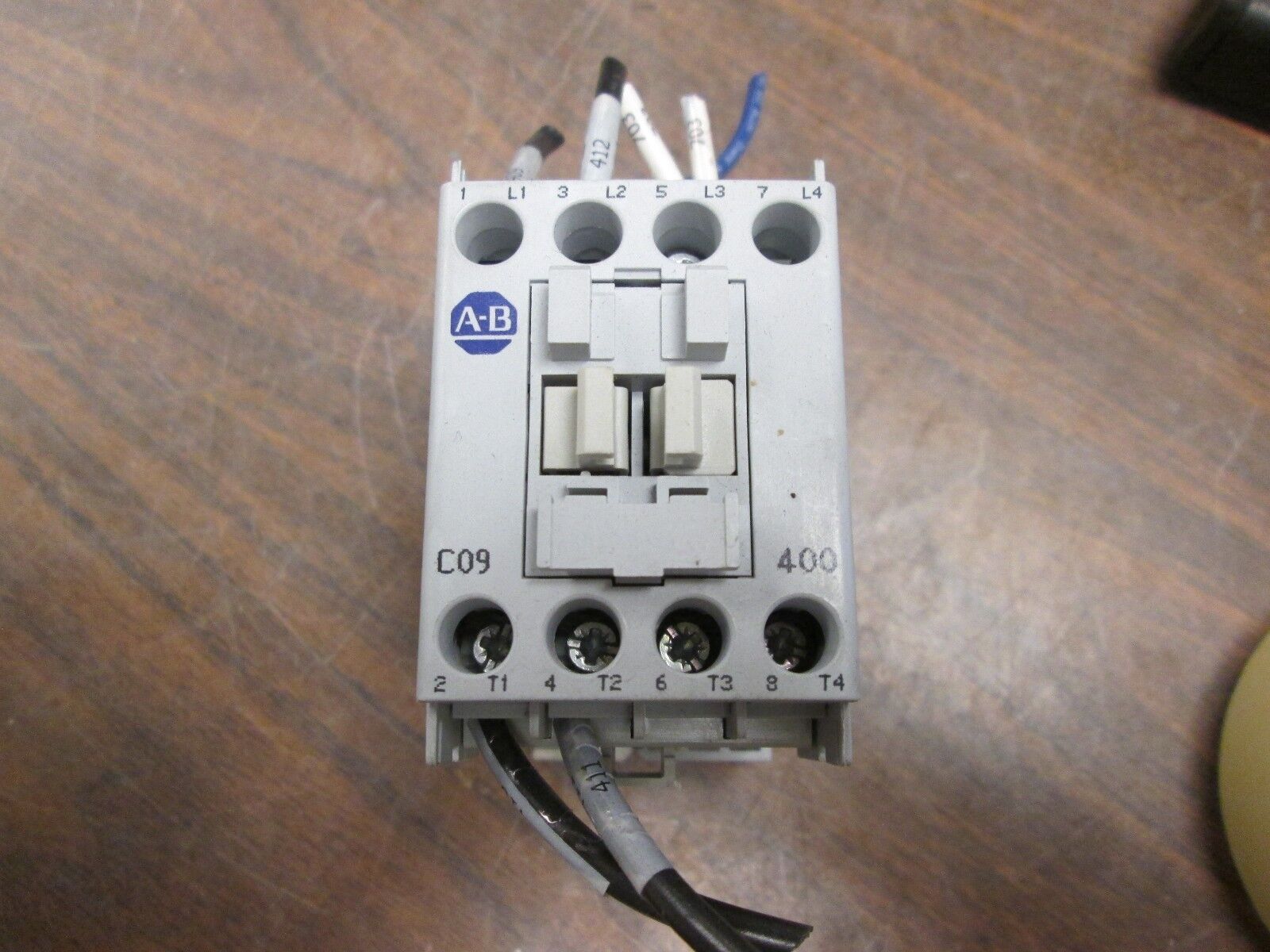 Allen-Bradley Contactor 100-C09D*400 24VDC Coil 25A 600V Used