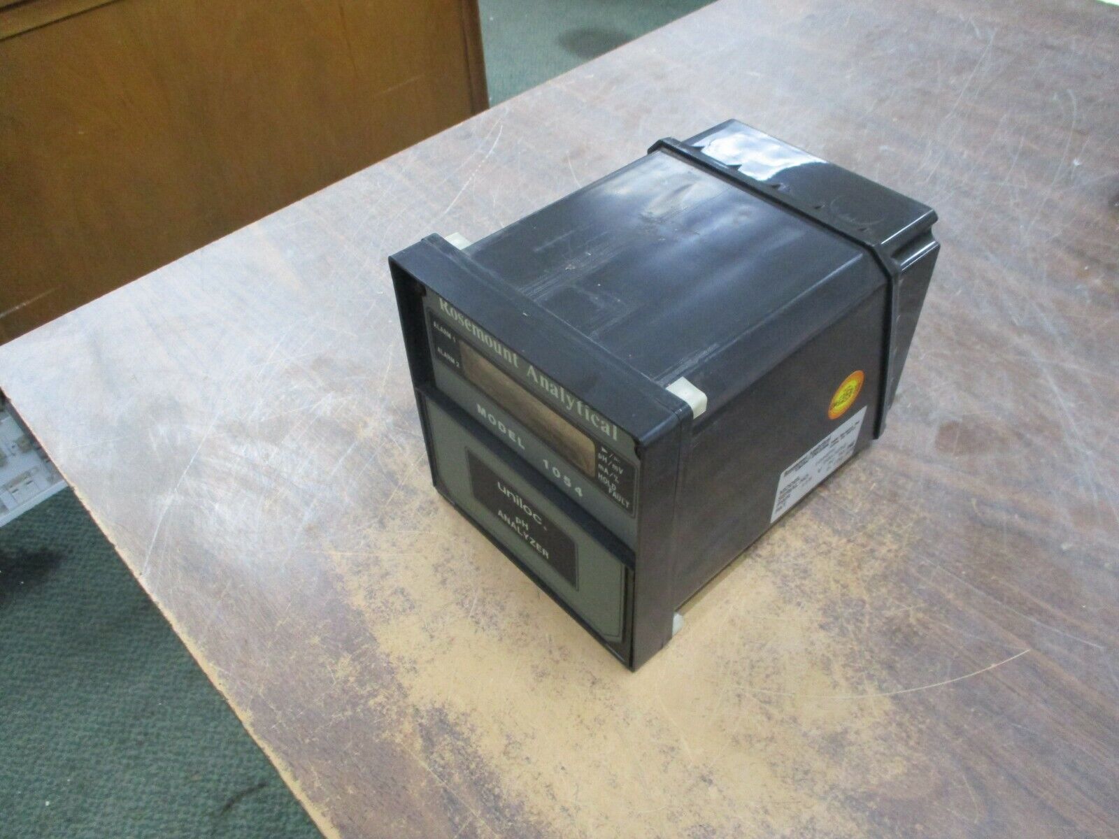 Rosemount Analytical Uniloc pH Analyzer 1054PH 115V 50/60Hz 0.100A Used