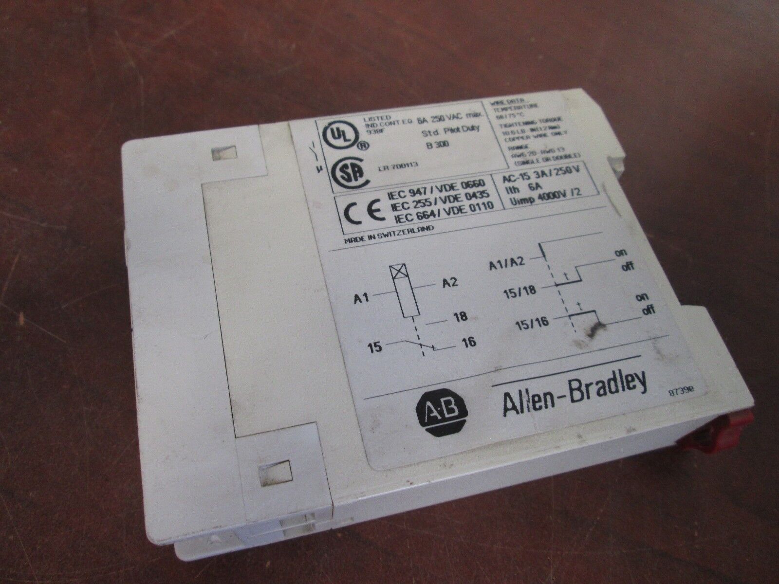 Allen-Bradley Timing Relay 700-FS116BA1 Range: .15-3min Input: 100-127V Used