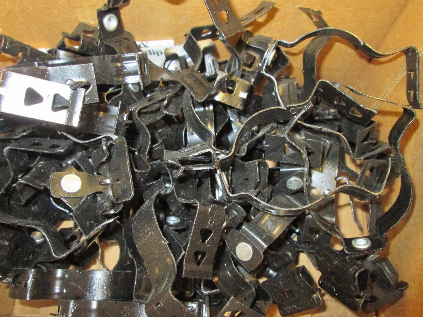 Caddy Side Mount Combination Conduit Hanger 24M24SM Box of 40 Pcs.